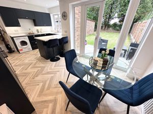 Dining Area- click for photo gallery